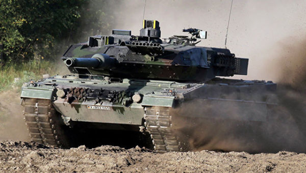 Немецкий военный танк Leopard-2
