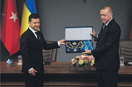 Несмотря на яркую встречу двух лидеров, реальное взаимодействие столкнулось с национальными особенностями обеих стран. Фото с сайта www.president.gov.ua