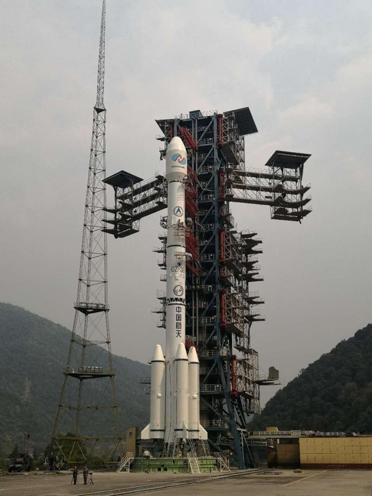 China Launched The Shijian-21 Satellite To Test Technologies For ...