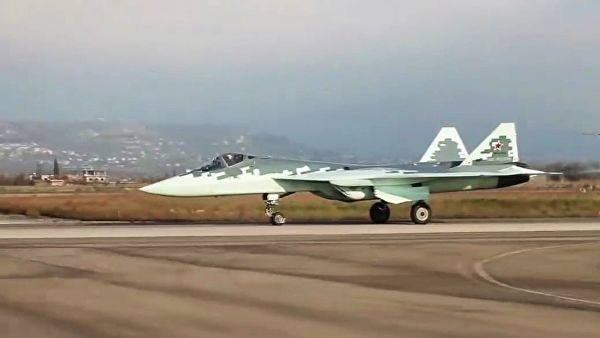 Новейший истребитель пятого поколения Су-57 в Сирии. Архивное фото