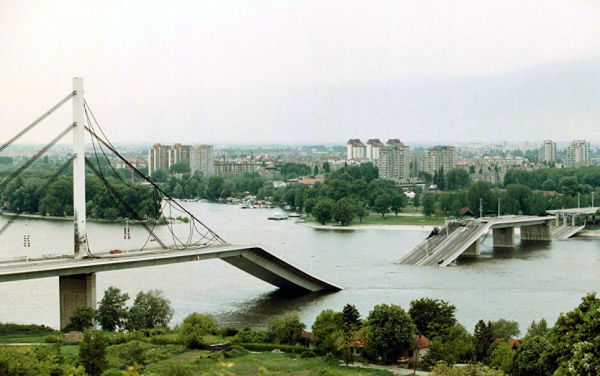 Нови-Сад, Югославия. Май 1999 года