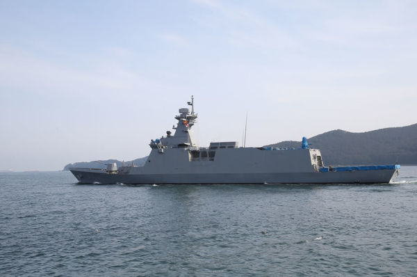 Новый южнокорейский фрегат FFG 818 Daegu типа FFX второй серии (Batch II)