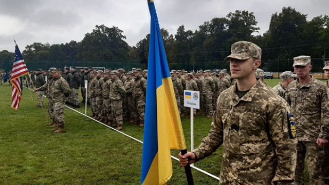 Объявив Украину «де-факто членом НАТО», американцы ей, к сожалению, не польстили