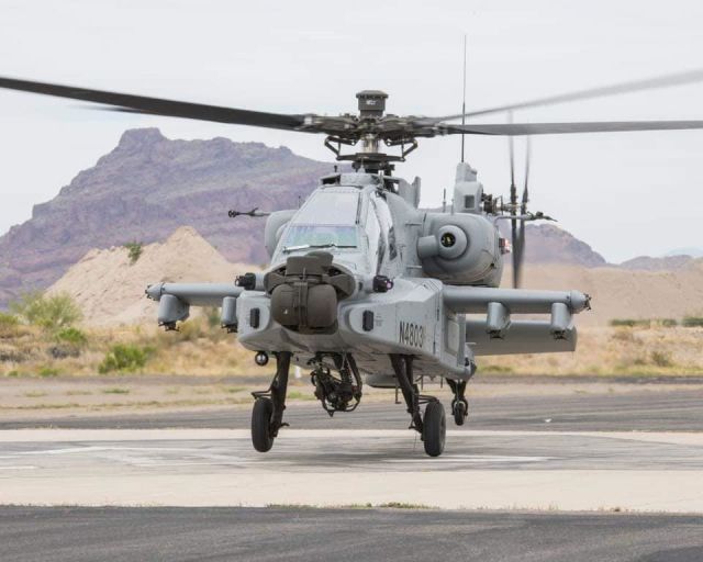 Очередной (возможно, третий) построенный для ВВС Индии боевой вертолет Boeing AH-64E Apache Guardian (временный американский регистрационный номер N4803Н) из 22 единиц, заказанных Индией по контрактам 2015 года. Меза, 10.05.2019