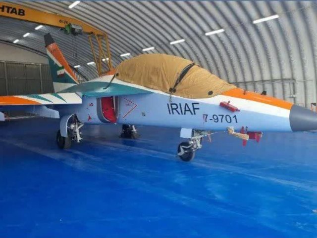 Один из двух первых полученных ВВС Ирана из России учебно-боевых самолетов Як-130 (иранский бортовой номер "7-9701"). Исфахан, сентябрь 2023 года