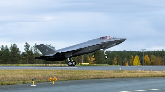 В Финляндию прибыли первые истребители F-35A