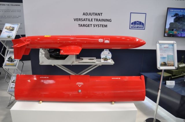 Один из четырех типов мишеней универсального мишенно-тренировочного комплекса 9Ф6021Э "Адъютант" на выставке Aero India 2019
