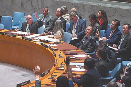 Организация Объединенных Наций играет все меньшую роль в разрешении военных конфликтов, потому что все больше заседаний Совета Безопасности ООН кончаются применением права вето. Фото Reuters