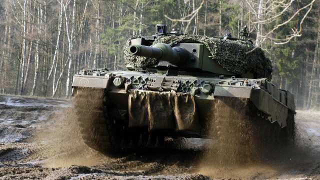 Основной танк Leopard 2A4 (c) Rheinmetall