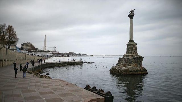 Памятник затопленным кораблям в севастополе рисунок карандашом