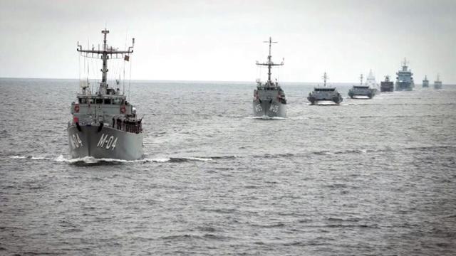 Парад ВМС Латвии в Рижском заливе