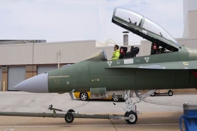 Первый образец истребителя F/A-18 Block III Super Hornet