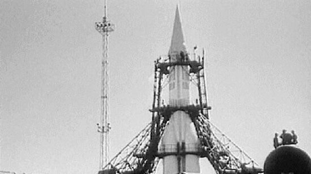 Первый пуск ракеты Р-7