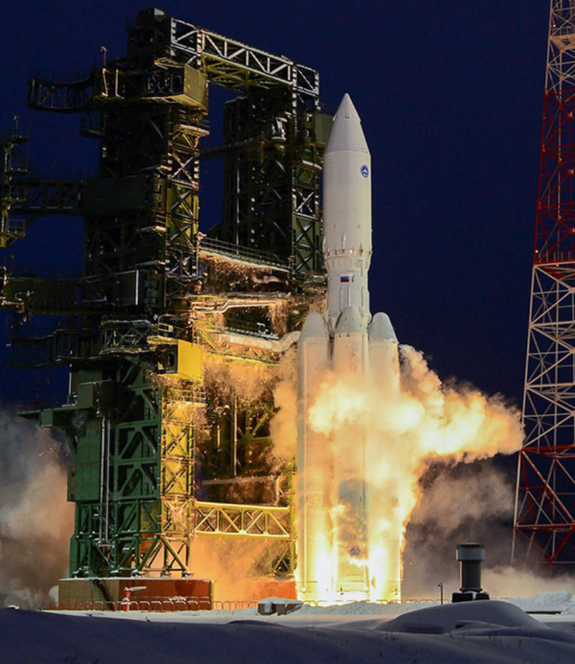 Первый запуск тяжелой ракеты-носителя "Ангара-А5" (образец 1Л) с космодрома Плесецк 23.12.2014