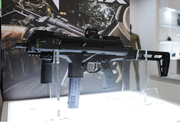 Пистолет-пулемёт Beretta PMX.