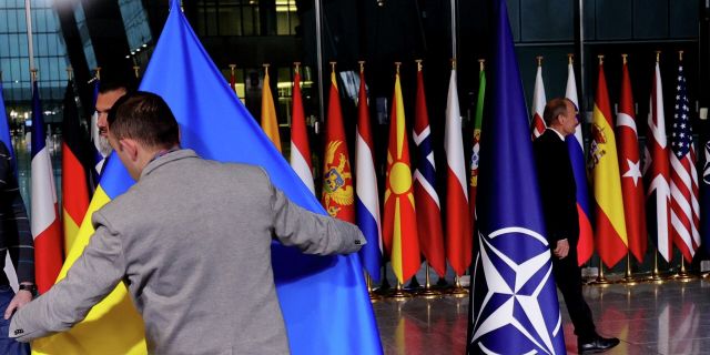 Подготовка к встрече министров иностранных дел стран НАТО в штаб-квартире НАТО в Брюсселе