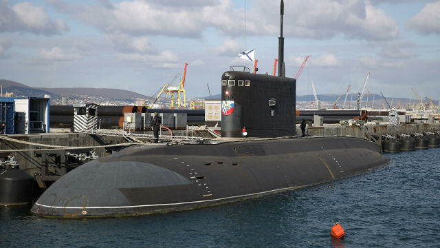 Подводная лодка "Великий Новгород" на территории Новороссийской военно-морской базы