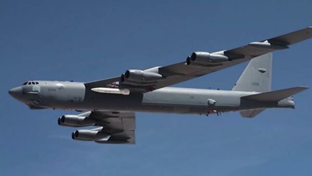 Полет B-52 Stratofortress
