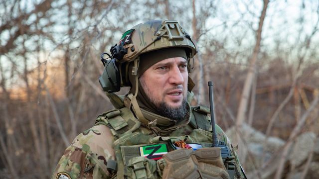 Помощник главы Чечни, командир спецназа "Ахмат", замкомандующего 2-го Армейского корпуса НМ ЛНР Апты Алаудинов