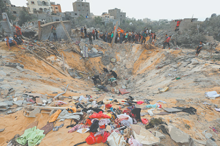 Последствия бомбардировки Израилем южной части Газы. 12 ноября 2023 года. Фото Reuters