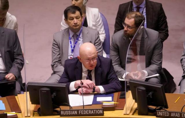 Постоянный представитель РФ при ООН Василий Небензя (на первом плане)