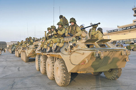 Появление в Сирии российской военной группировки сорвало реализацию ливийского сценария США. Фото с сайта www.mil.ru