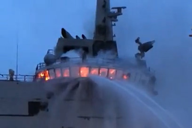Пожар на корабле Vulcano