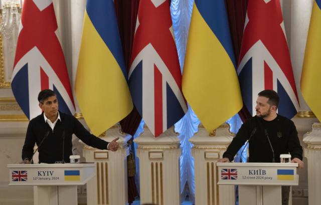 Премьер Великобритании Риши Сунак и президент Украины Владимир Зеленский
