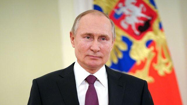 Президент РФ Владимир Путин во время поздравления c Днем войск национальной гвардии России