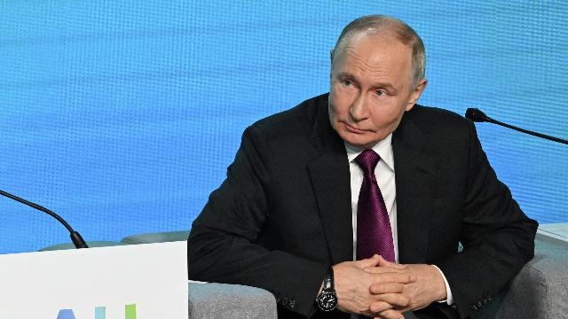 Президент России Владимир Путин Президент России Владимир Путин
