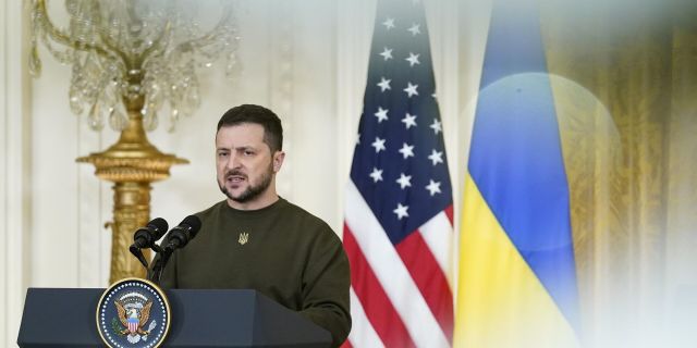 Президент Украины Владимир Зеленский выступает в Белом доме в Вашингтоне. 21 декабря 2022 года