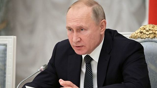 Президент РФ Владимир Путин проводит в Кремле 41-е заседание Российского организационного комитета "Победа"