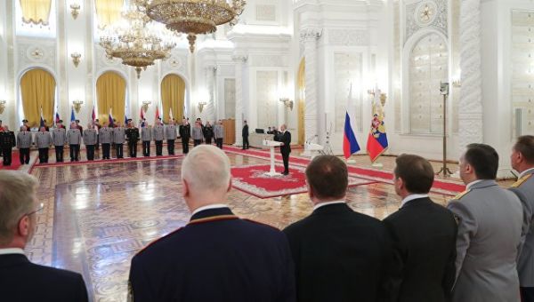 Президент РФ Владимир Путин во время встречи с высшими офицерами и прокурорами. 31 мая 2018