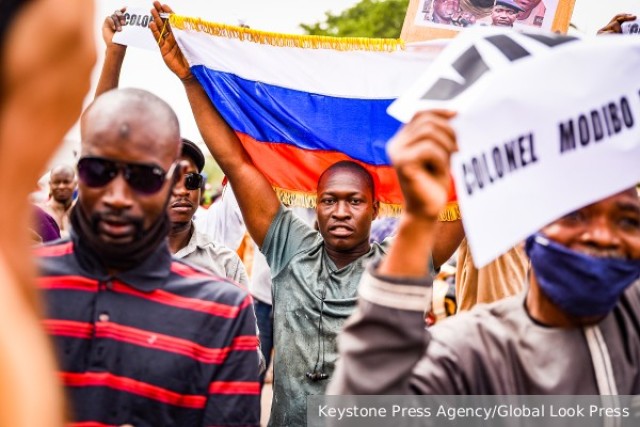 Пророссийские выступления в странах Африки серьезно беспокоят Запад