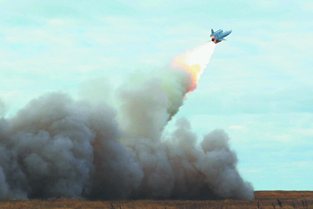 Пуск беспилотного летательного аппарата Ту-141. Фото с сайта www.mil.gov.ua