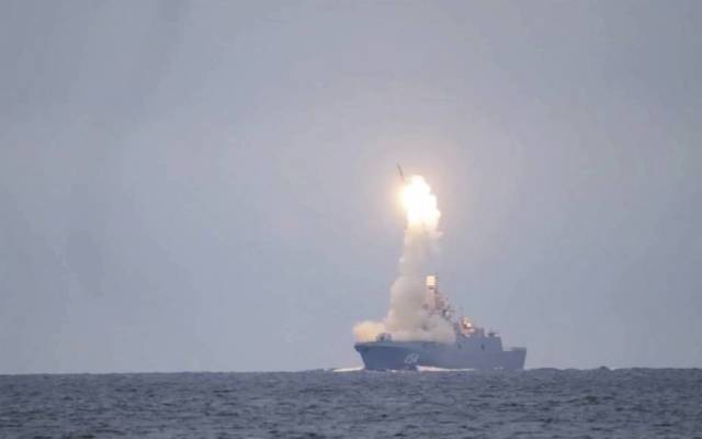 Пуск ракеты «Циркон» с фрегата «Адмирал Грошков»