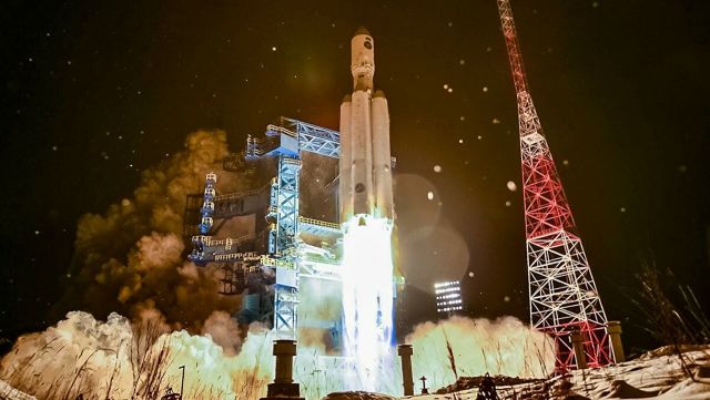 Пуск ракеты-носителя тяжелого класса "Ангара-А5" с космодрома Плесецк