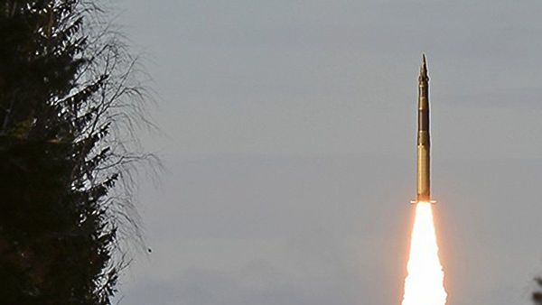 Пуск баллистической ракеты РС-24 "Ярс"