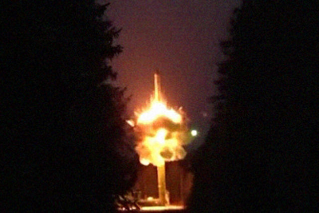 Пуск межконтинентальной баллистической ракеты "Ярс" с государственного испытательного космодрома Плесецк по полигону "Кура" в ходе тренировки стратеги