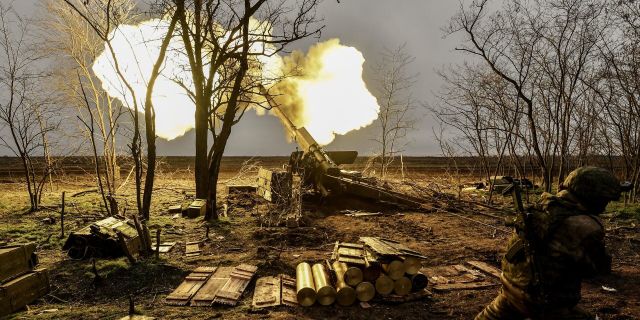 Работа артиллерийского расчета на Запорожском направлении