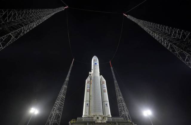 Ракета-носитель Ariane 5 с космическим телескопом "Джеймс Уэбб" на космодроме Куру, 23 декабря 2021 года