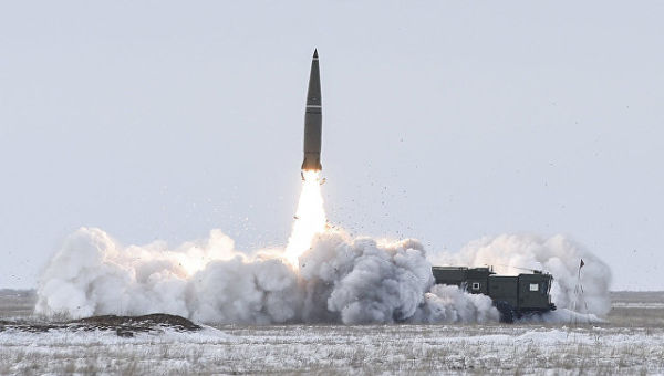 Ракетчики ЗВО на полигоне Капустин Яр выполнили боевой пуск ракеты ОТРК Искандер-М. 5 марта 2018