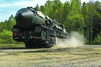 Ракетный комплекс «Ярс» стал первой унифицированной платформой ядерных сил сдерживания. Фото с сайта www.mil.ru