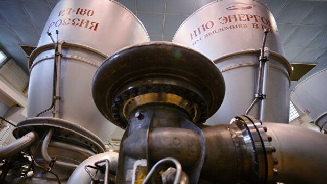 Ракетный двигатель РД-180 в цехе "НПО Энергомаш" в Московской области