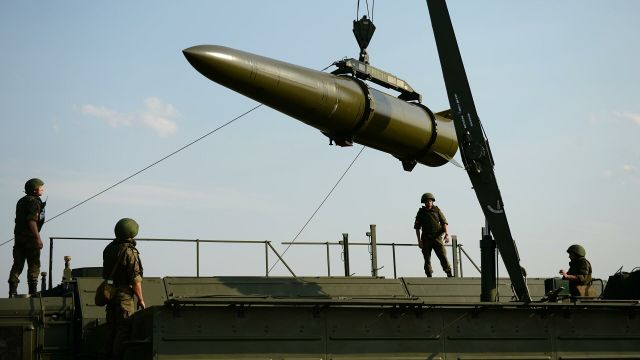 Развёртывание оперативно-тактического ракетного комплекса "Искандер-М"