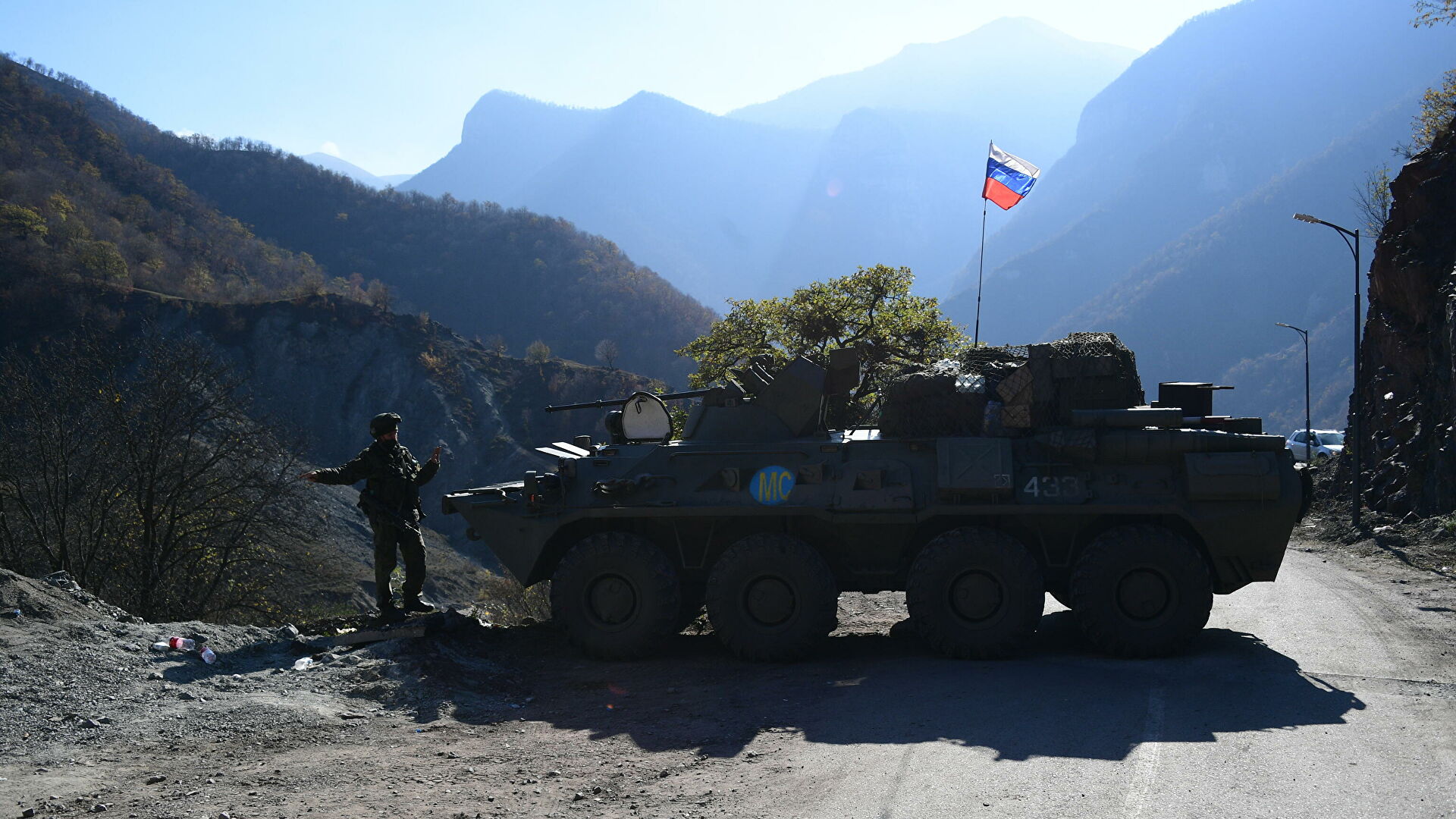 Азербайджан через. Нагорный Карабах миротворческие войска. Миротворцы в Карабахе i armeniya. Российские миротворцы в Нагорном Карабахе. Нагорный Карабах война 2020 миротворцы.