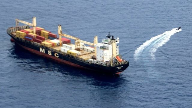 Российские моряки предотвратили захват панамского судна возле Африки