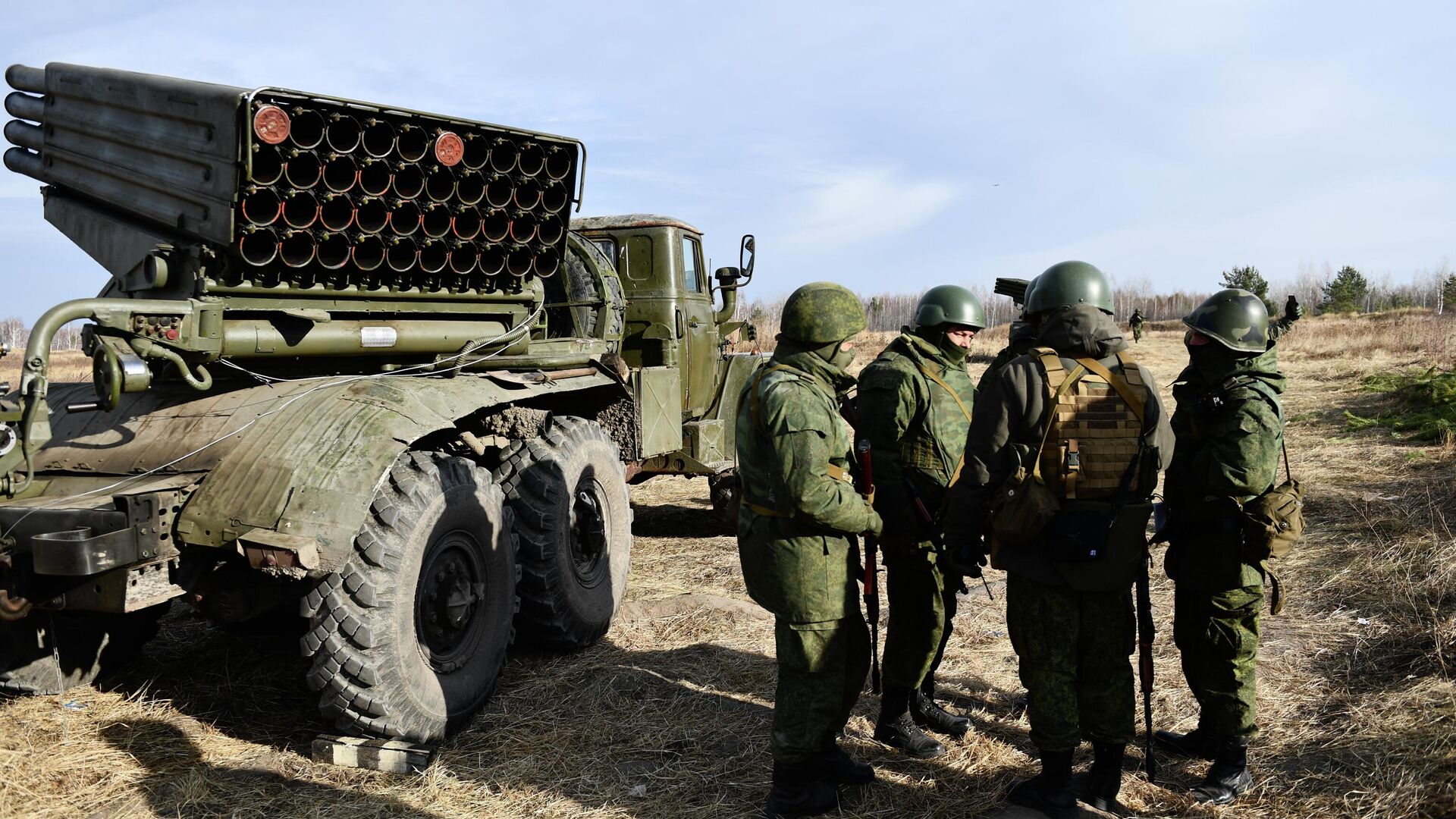 Более 120. Военные России. Наступление российских войск. Российская армия атакует. Радиотехнические войска Российской Федерации.