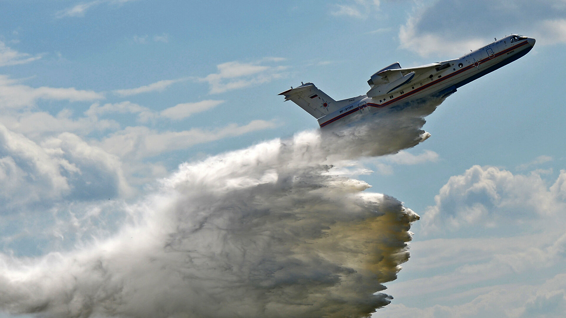 Argélia recebe seu primeiro Beriev Be-200