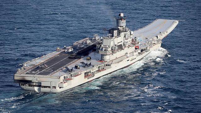 Российский тяжёлый авианесущий крейсер «Адмирал Кузнецов»